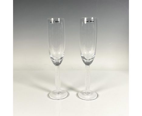Clear crystal set featuring a frosted crystal leaf pattern accent. Lalique Stickers and Lalique inscription at the bottom. Th