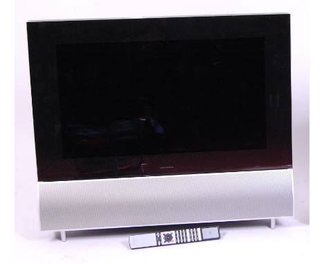 A Bang & Olufsen BeoVision 6-26 television with remote control, the screen 25"   Condition Report / Extra Information  Appear