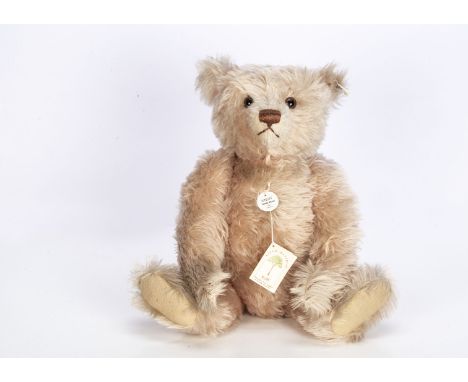 A Steiff limited edition 1994 Replica Teddy rose 1927, 6236 of 7000, in original box (no certificate, bear slightly dusty box