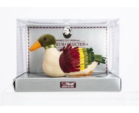 A Steiff limited edition Museum Collection 1892 Duck Replica, 2609 of 4000, in original window box with outer box, 1988-89 (s
