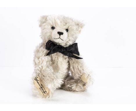 A Steiff limited edition Johann Strauss musical Bear 1999, 1802 of 1847  with Blue Danube waltz and signature embroidered on 