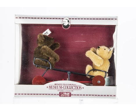 A Steiff limited edition Museum Collection Replica Wigwag 1924,  2643 of 4000, in original window box and outer box, 1988  (s