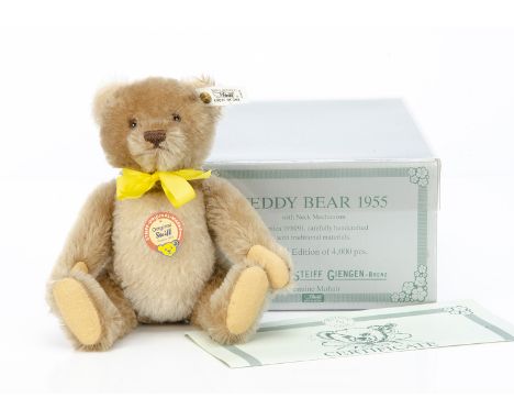 A Steiff limited edition replica Teddy Bear 1955 with neck mechanism,  1580 of 4000,  in original box with plastic lid and ce