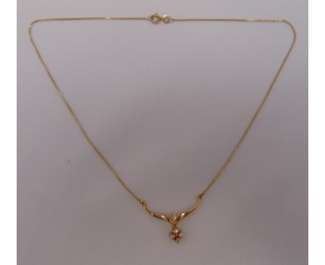 14ct yellow gold and diamond pendant necklace, approx total weight 4.2g
