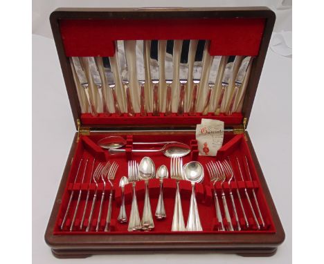 De Montfort canteen of silver plated flatware for six place settings
