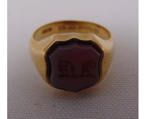 15ct yellow gold signet ring, approx total weight 6.2g