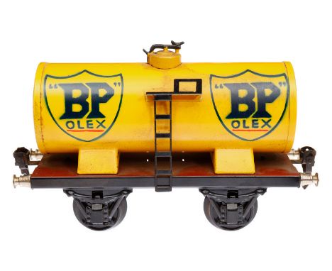 T Replik BP Kesselwagen 1674, Spur 1, HL, LS und Alterungsspuren, L 19,5, Z 2