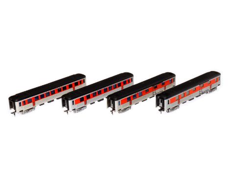 4 Fleischmann amerik. Wagen ”NH”, Spur H0, LS und Alterungsspuren, L 23,5, sonst noch Z 2