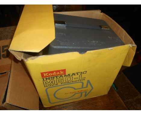 Kodak Projector ( sold as display / collectable item ) and box of slides