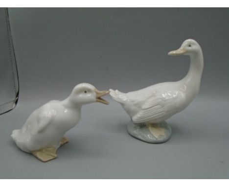 Lladro Nao duck figurines