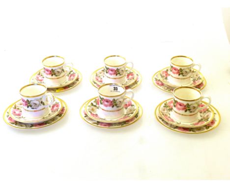 18 PIECE ROYAL WORCESTER ROYAL GARDEN TEASET
