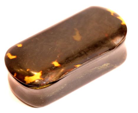 Antique rectangular tortoiseshell snuff box, L: 6 cm. P&amp;P Group 1 (£14+VAT for the first lot and £1+VAT for subsequent lo