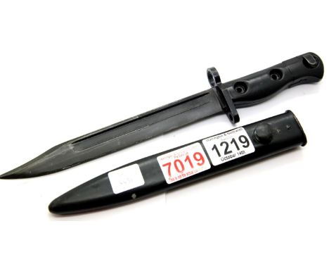 British Army issue  SLR  bayonet L1A1 and Scabbard. P&amp;P Group 2 (£18+VAT for the first lot and £3+VAT for subsequent lots