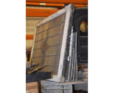 *QUANTITY OF LEAD LIGHT PANELS