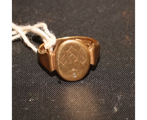 An 18ct gold Masonic signet ring, 7.5g