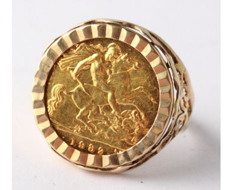 A 9ct gold ring set with a 1982 gold half sovereign, 6.7g