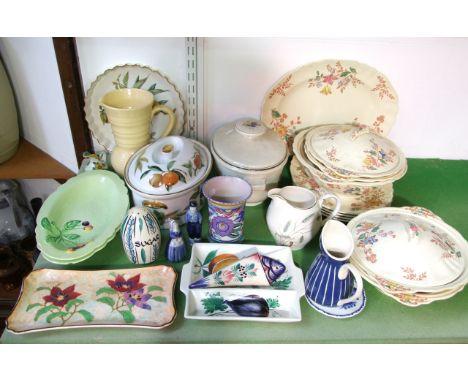 A collection of J & G Meakin Cotswold pattern dinnerwares, comprising an oval meat plate, four further oval serving plates, f