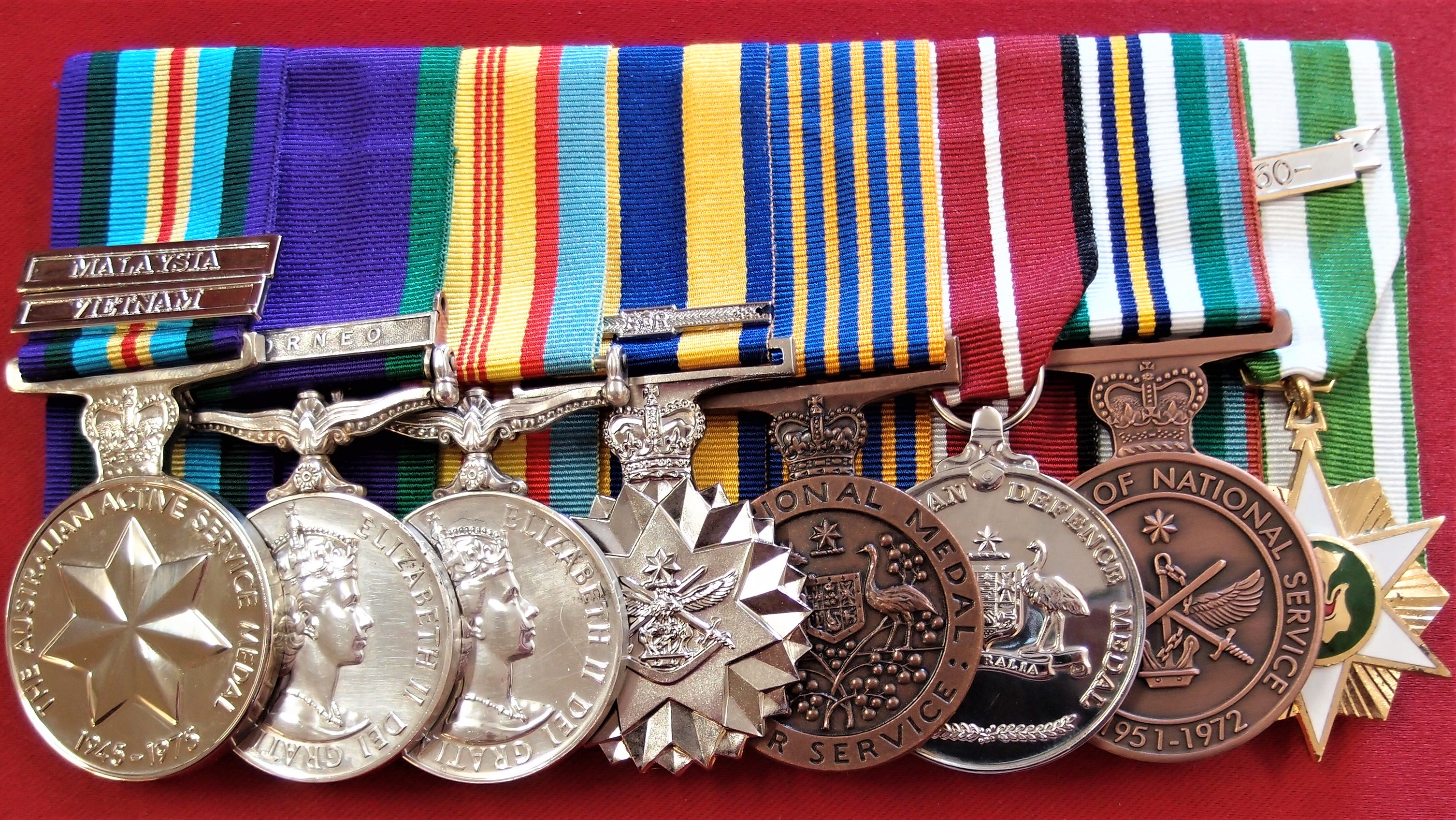 Australian Army medal group of 8 & paperwork to 53584 L Hyde, attached
