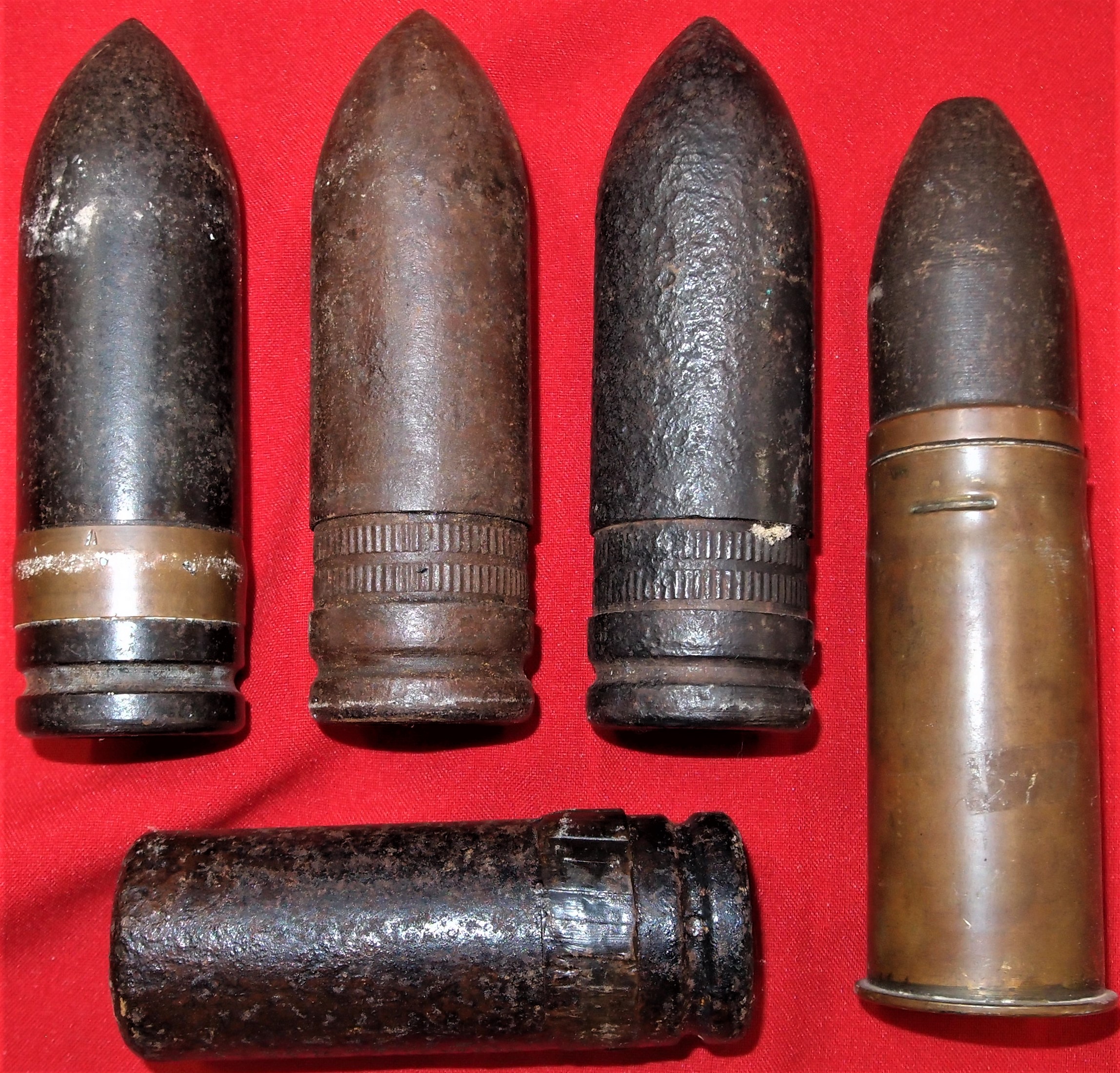 WW1 Era Artillery Ammunition Shells 5 Includes Projectiles Dug   Original 