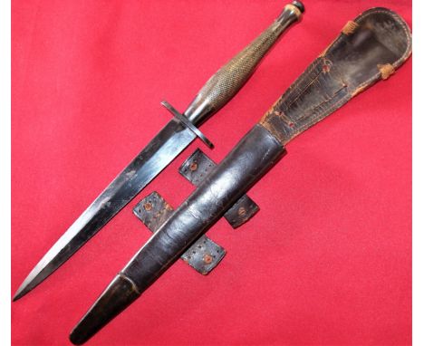 WW2 2nd pattern Fairbairn &amp; Sykes commando dagger &amp; scabbard by Wilkinson Sword. Urn shaped pommel with 2nd pattern t