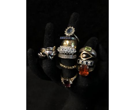 14 costume dress rings, including faux diamond, amethyst, sapphire and ruby, 925 and other marks (14) 