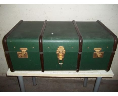 A GREEN WOODEN BANDED TRAVEL TRUNK