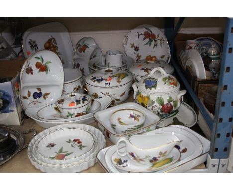 ROYAL WORCESTER 'EVESHAM' OVEN/TABLEWARES, (24), together with Portmeirion tureen and oval platter