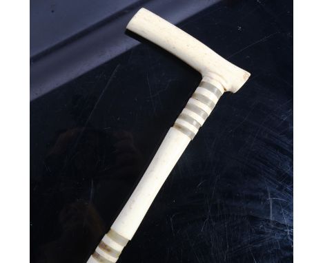A Vintage bone and horn sectional walking stick, length 92cm 
