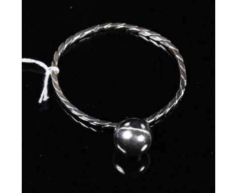 A sterling silver bangle with ball mount 