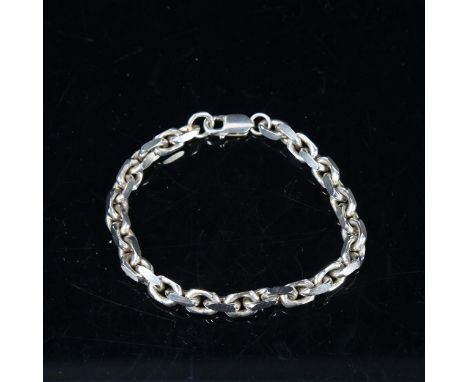 A sterling silver chain link bracelet 