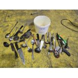 *No Reserve* Various Utensils