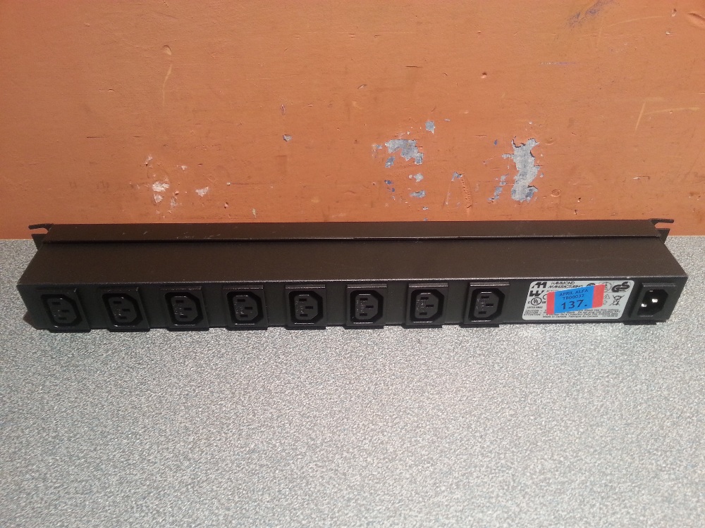 HAMMOND MANUFACTURING 8X IEC PDU BAR 1U Rackmount