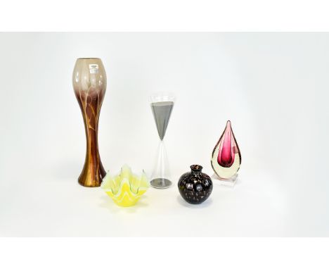 Collection Of Glass (5) items in total to include, red teardrop shaped ornament, yellow and whit handkerchief bowl, small bla