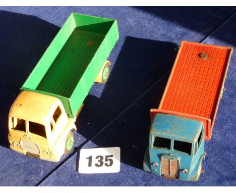 DINKY TOYS GUY WARRIOR CAB WITH BODY OF 511 GREEN LORRY BED U/B, T/W GUY FLAT BED