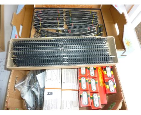 HORNBY 00 TRACK  OF R663 POINT REMOTE CONTROL, 1 OF R629 LEVEL CROSSING, 2 X R449 COACH LIGHTING KITS BOXED, 2 DIAMOND CROSSI