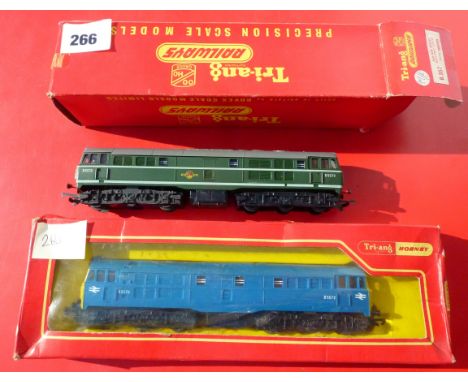TRIANG 2 BOXED CLASS 31'S R 357 IF DIFFERENT LIVERIES