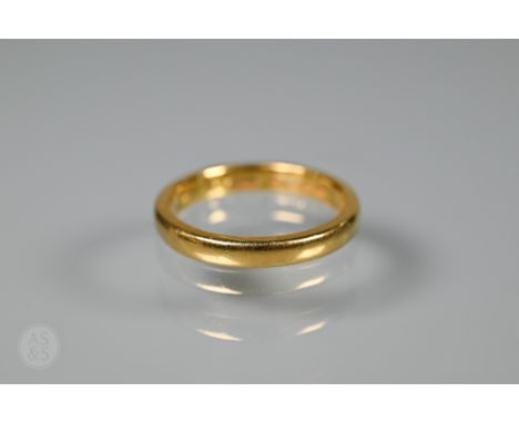 A 22ct yellow gold wedding band, size K 1/2, 2mm wide, approx 4.1g