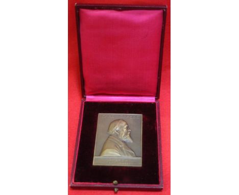 Hans Frei, bronze presentation panel, "Carl Graebe" 1903, 7cm x 5cm, in velvet and silk lined case