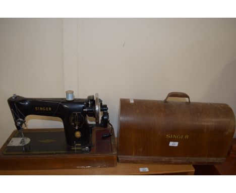 VINTAGE CASED SINGER SEWING MACHINE, STAMPED EJ672255