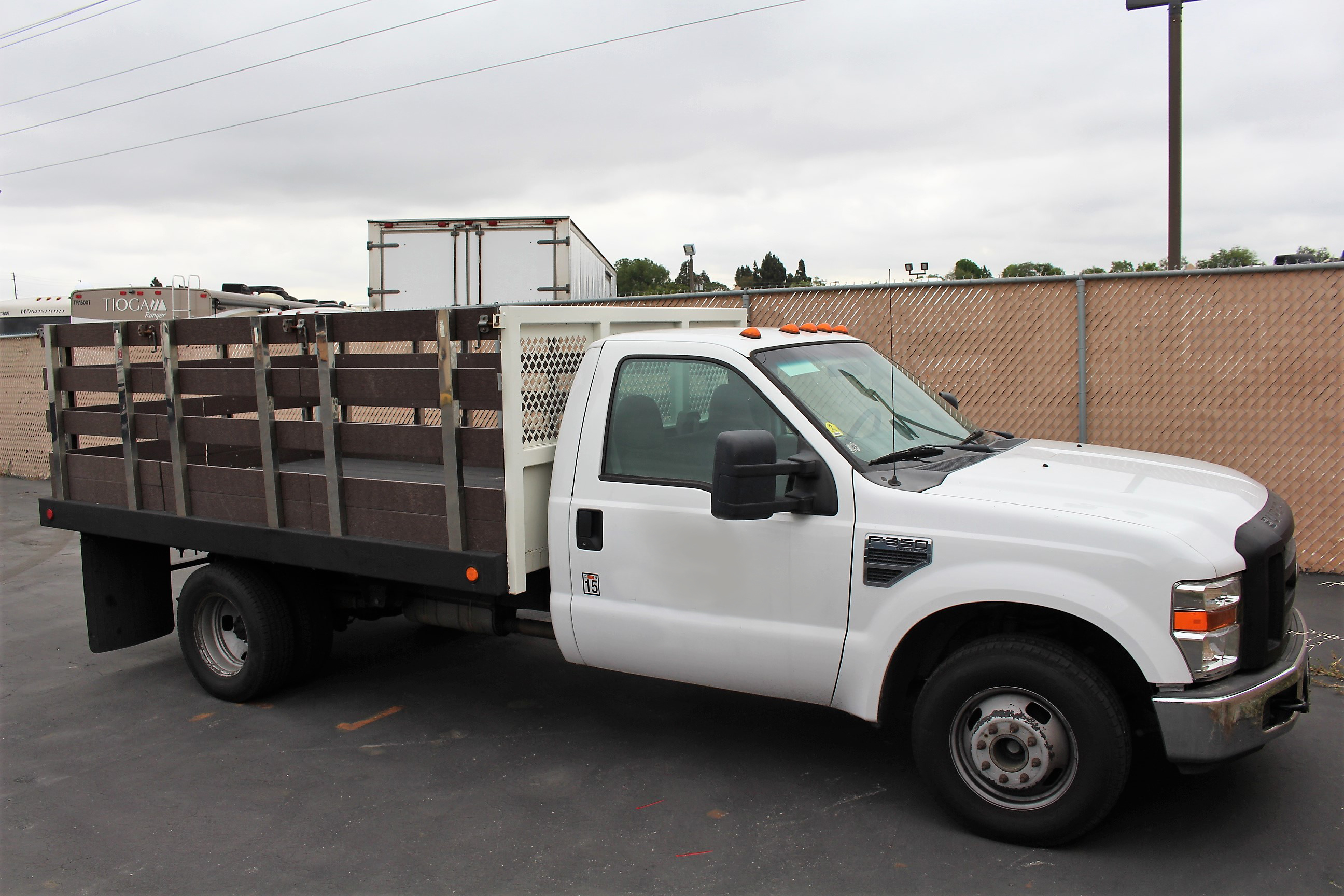2008 FORD F350 XL SUPER DUTY STAKE BED TRUCK, 12' ROYAL BED BODY, 5.4L