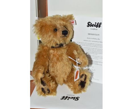 A BOXED STEIFF LIMITED EDITION 'SEBASTIAN' TEDDY BEAR, EXCLUSIVE TO DANBURY MINT, 664793, ltd ed no.18/2000, golden brown moh