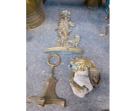 2 VICTORIAN BRASS DOOR STOPS, VICTORIAN BRASS DOOR KNOCKER