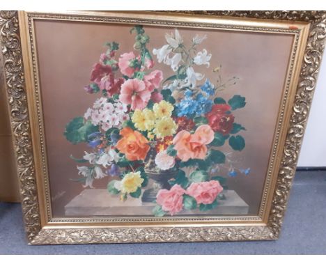 MODERN PRINT OF FLOWERS IN GILT FRAME