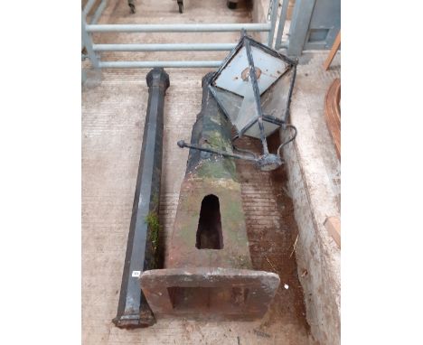 VICTORIAN CAST IRON STREET LAMP