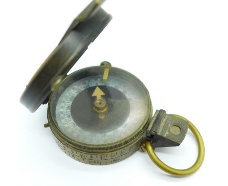 A military issue compass, marked Anglo-Swiss Association, No. 33925, 1915