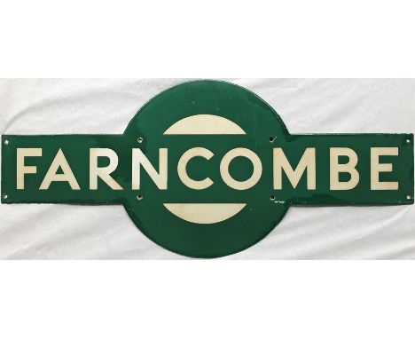 Southern Railway enamel 'TARGET' SIGN from Farncombe station on the former LSWR line from Waterloo to Portsmouth. Measures 30