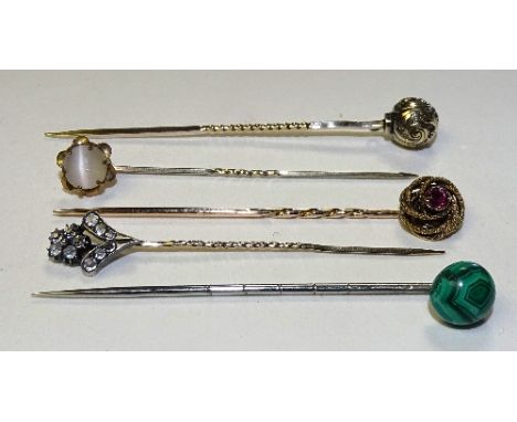 Five yellow/white metal tie pins, of various designs, unstamped, yellow metal weight 4.9g (5)