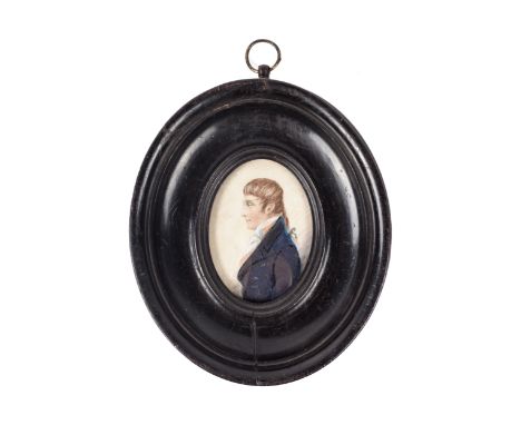 Miniature : An oval watercolour and gouache portrait of a Georgian gentleman. 7 cm H x 5cm. 