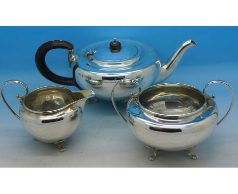 A three piece silver tea service, Birmingham 1938, 681g