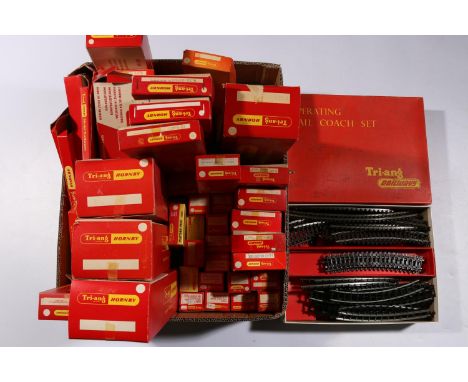 Triang Hornby OO gauge model railways diorama layout accessories including: R323 Operating Royal Mail Coach Set; R78 Girder B